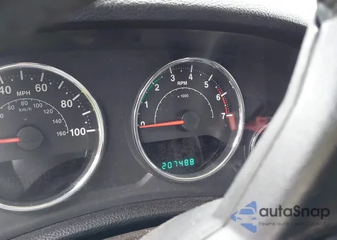 2011 Jeep Wrangler Unlimited Rubicon z USA, uszkodzony, nr VIN 1J4HA6H12BL585384